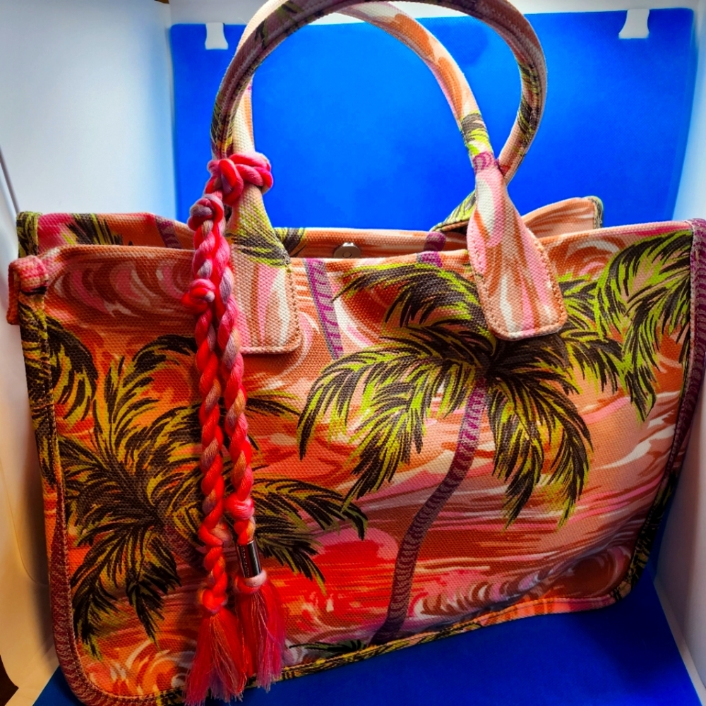 Vince Camuto Orla Canvas tote Pink Palm